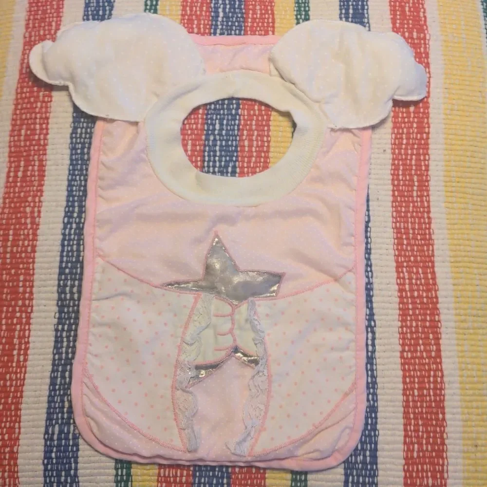Mullins square kids vintage Bib 🌈5 for $25